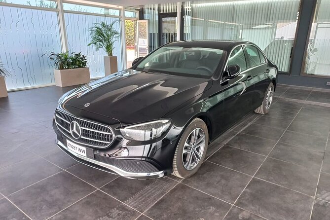 private transfer from casablanca airport to casablanca city - What the airport meeting should look like