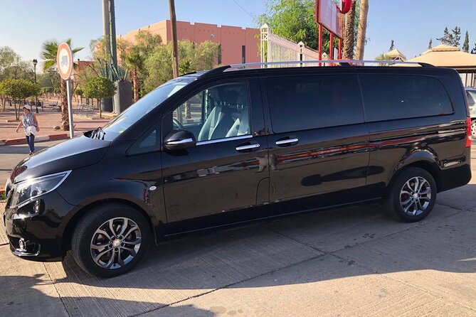 Private Transfer - Marrakech Menara airport (RAK) - Meeting your driver outside Menara Airport