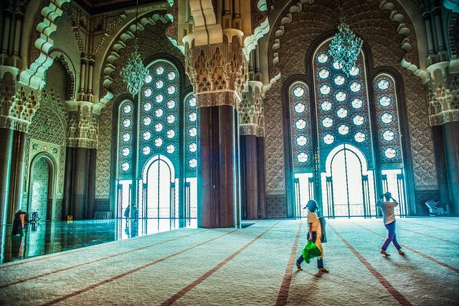 Religious Casablanca: Private Spiritual Tour Including Hassan II Mosque Visit - What the five-hour schedule really gives you