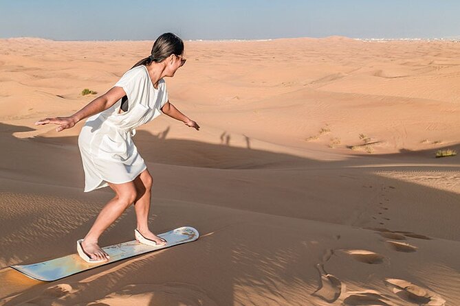 Sandboarding guided experience from Agadir&Taghazout - Reaching the dunes beside the beach