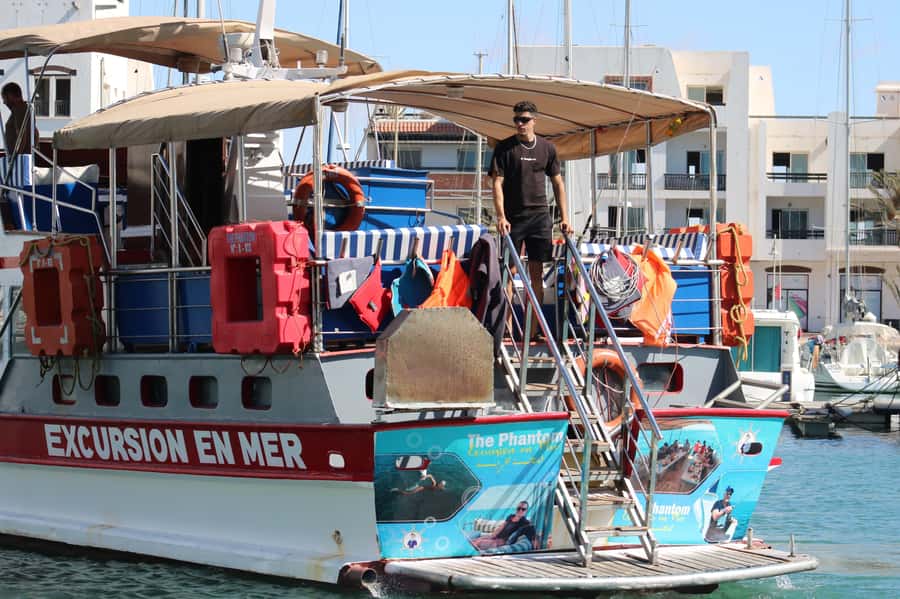 Sea excursion with BBQ, fishing, and swimming - Swimming, fins, and a look below the surface