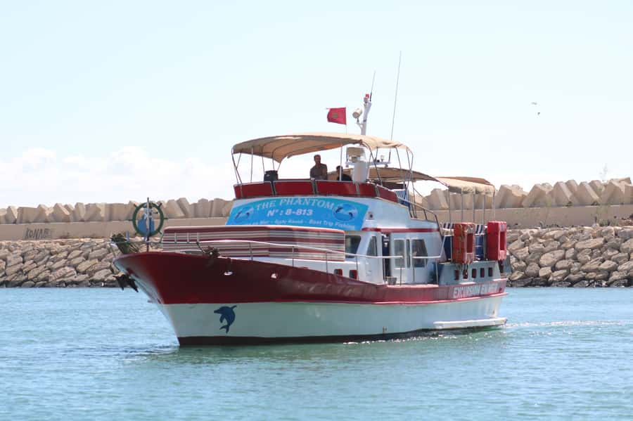Sea excursion with BBQ, fishing, and swimming - The BBQ fish lunch is a real part of the value