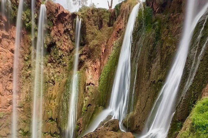 Small group Ouzoud Waterfall Guided Tour Boat Ride from Marrakech - Leaving Marrakech at 8:00 am