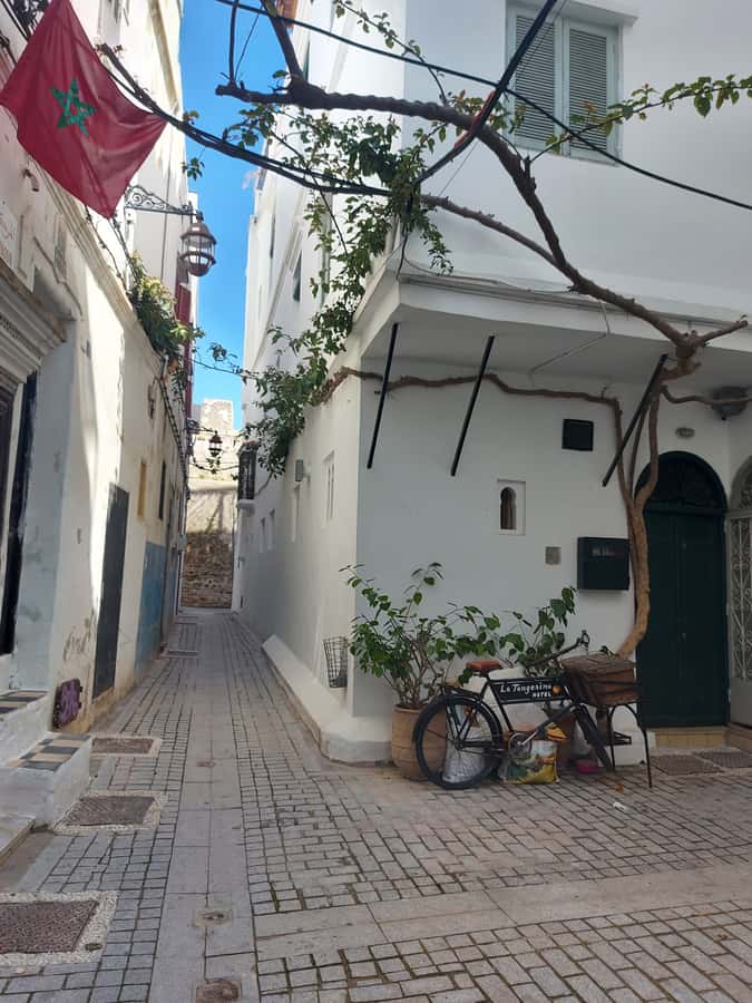Tangier Highlights Private 6-Hour Tour - Entering the Kasbah and the older face of Tangier