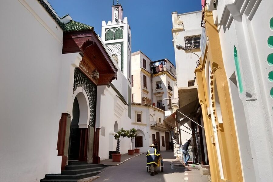 Tangier: Private Guided Walking Tour of the Tangier Medina - Pickup, timing, and walking effort