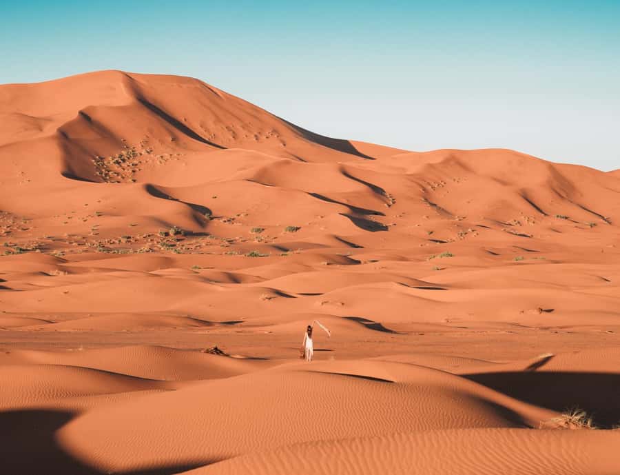 the luxury 2days 1night desert tour from fez to fez/marakech - A luxury tent, with a few things to check