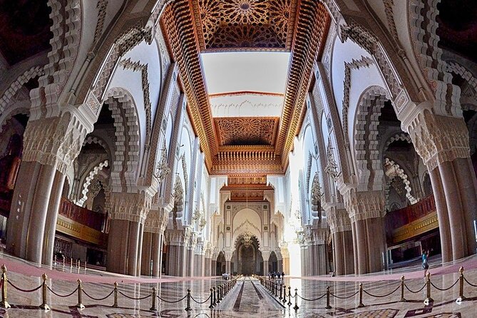 Tour of Casablanca from cruise or hotels, guided tour. - Following the Atlantic at Ain Diab