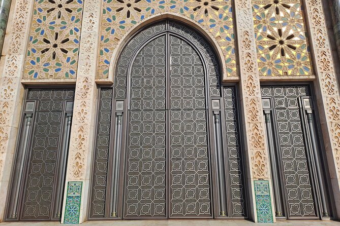 Tour of Casablanca from cruise or hotels, guided tour. - Mohammed V Square and Notre Dame de Lourdes