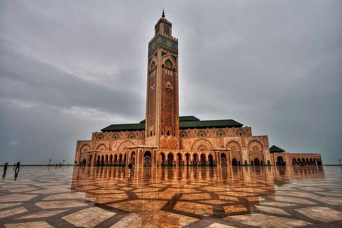 Tour of Casablanca from cruise or hotels, guided tour. - A quick look at Rick’s Café