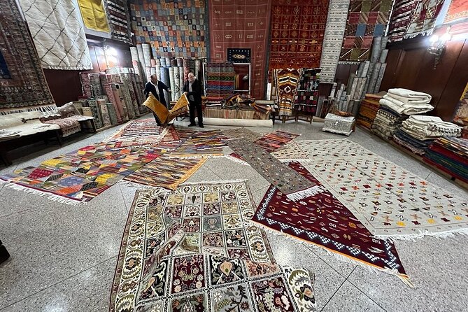 Traditional Souks Shopping Private Tour in Casablanca - Rugs, carpets, and the point where you should slow down